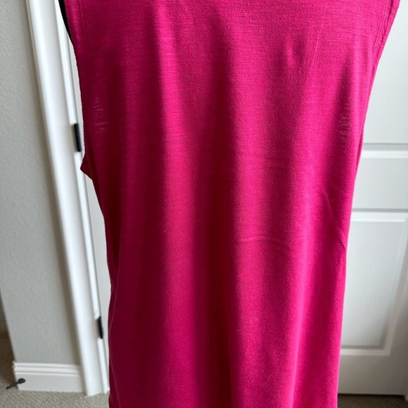 Soft Surroundings Light Burgundy Sleeveless, Raw Hem Design Top - Picture 3 of 5